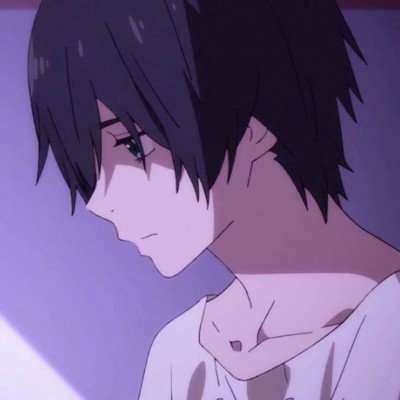 美女COS《巫师3》叶奈法惊艳绝伦 白嫩香肩紫眸勾人